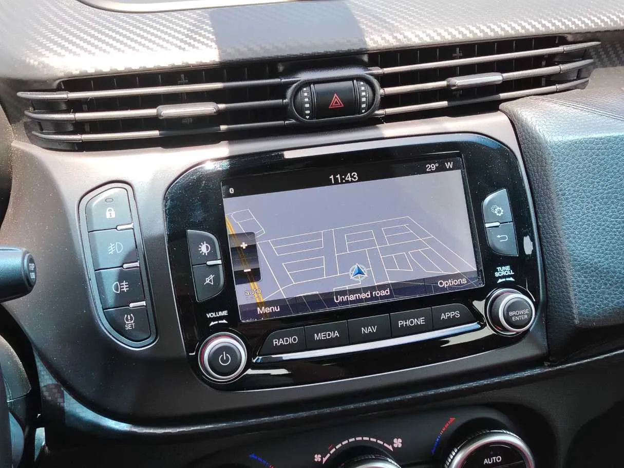 Car image 25
