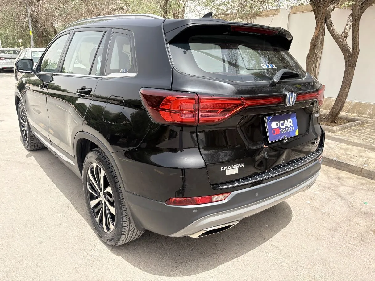 Car image 7