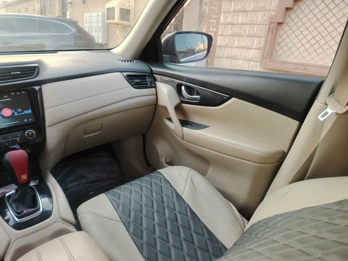 Car image 22