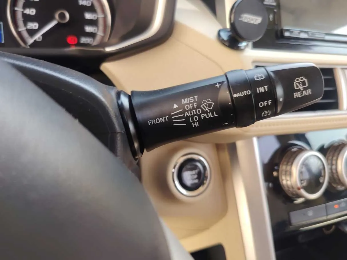 Car image 29