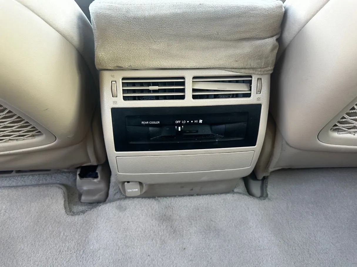 Car image 31
