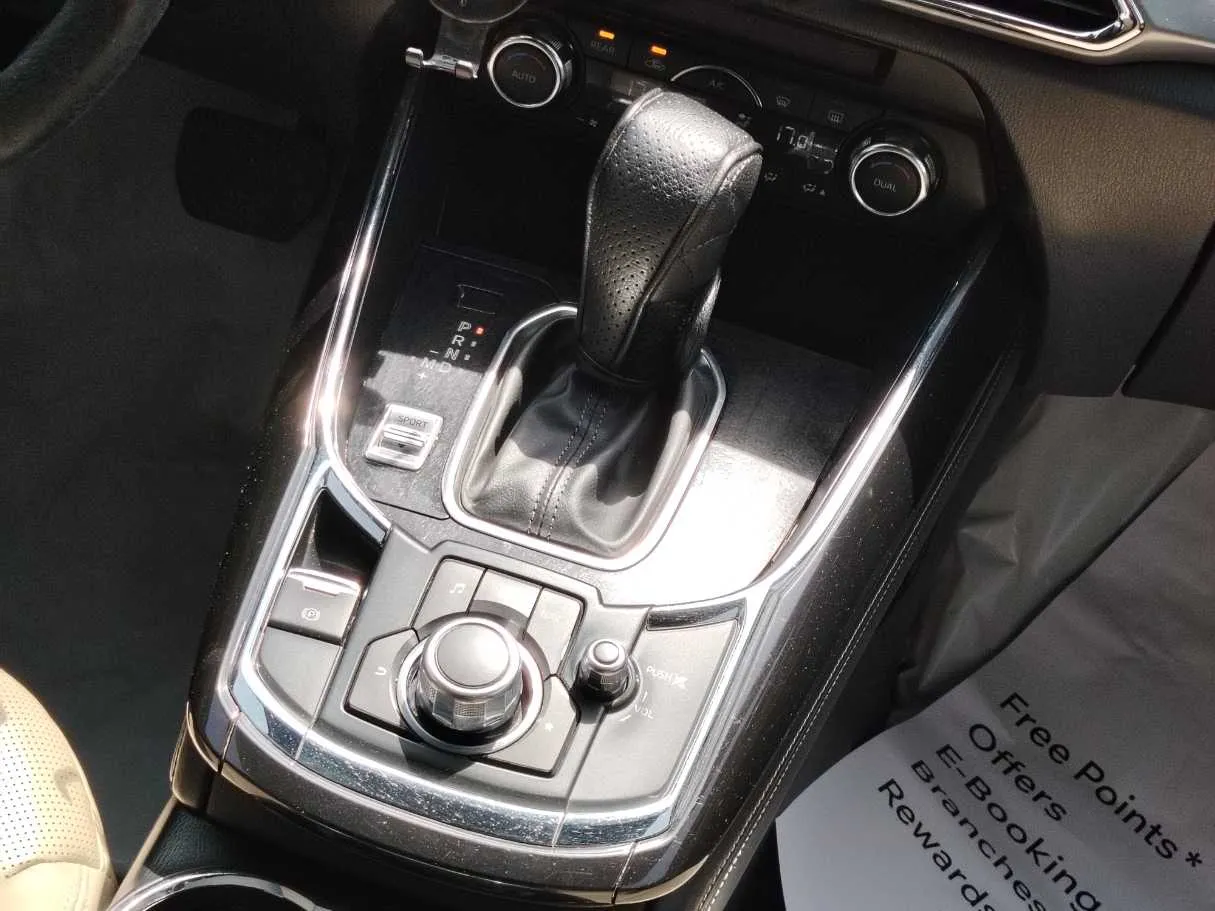 Car image 23