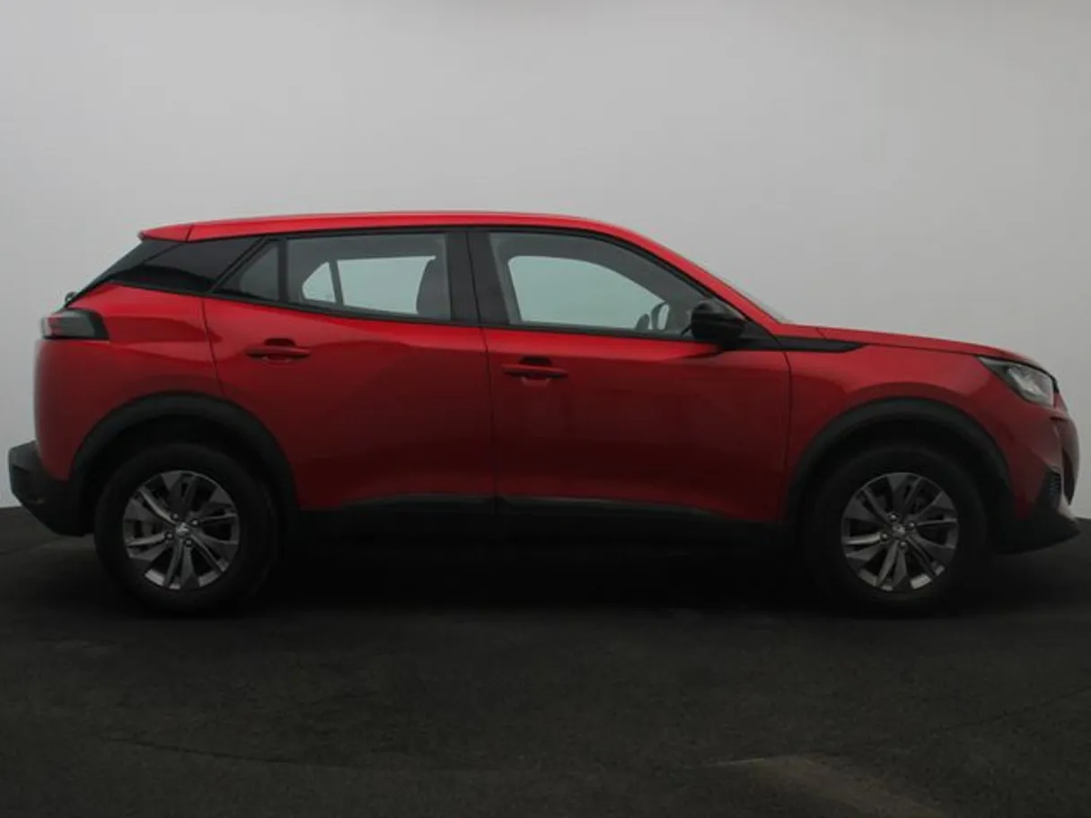 Car image 13