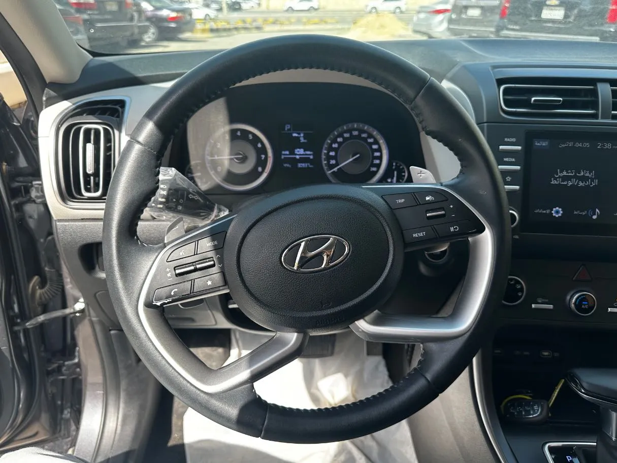 Car image 21