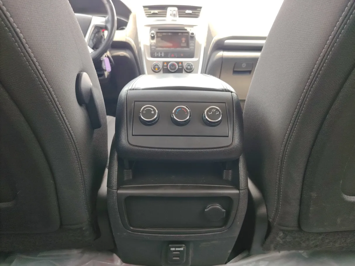 Car image 27