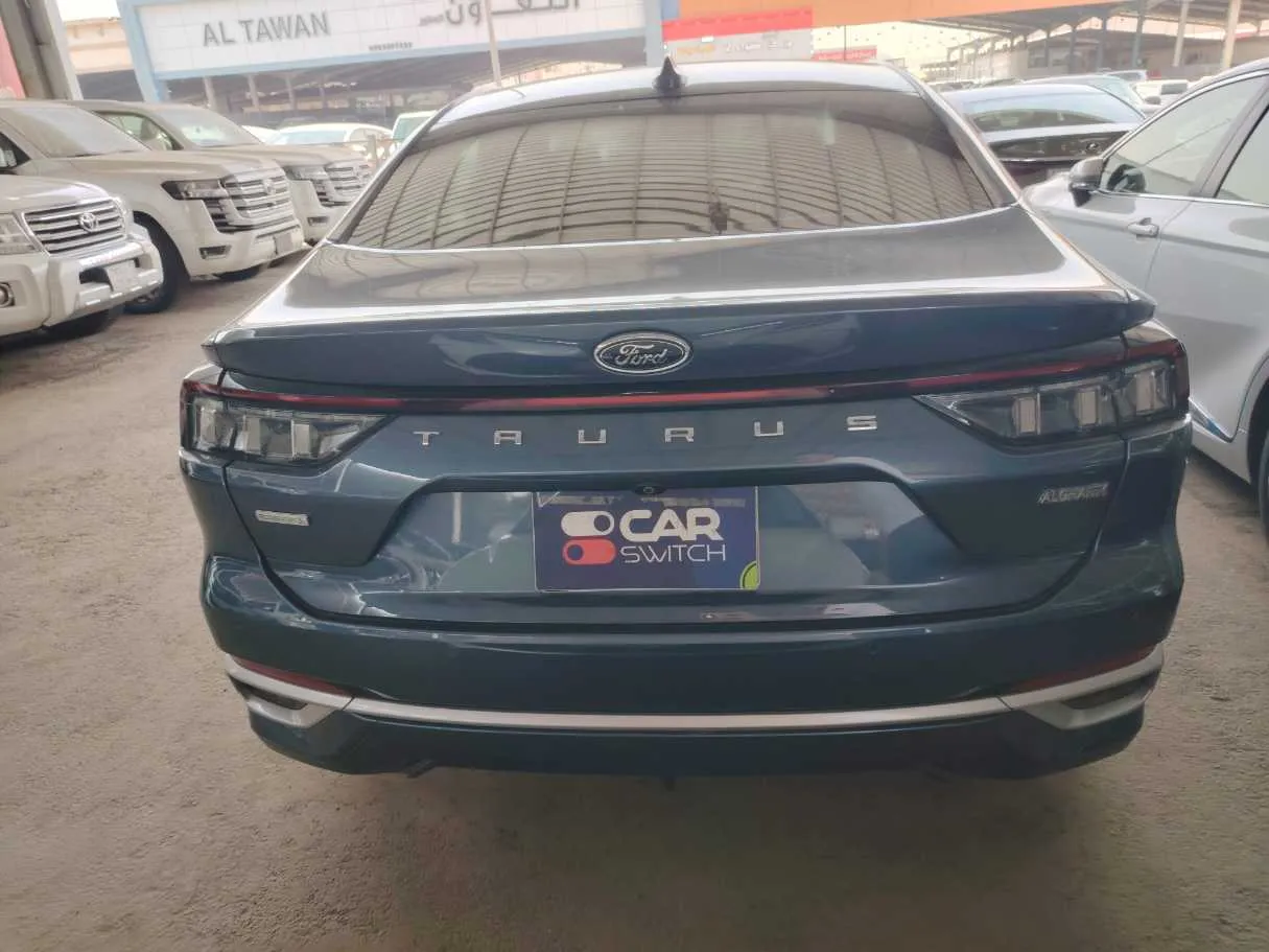 Car image 6