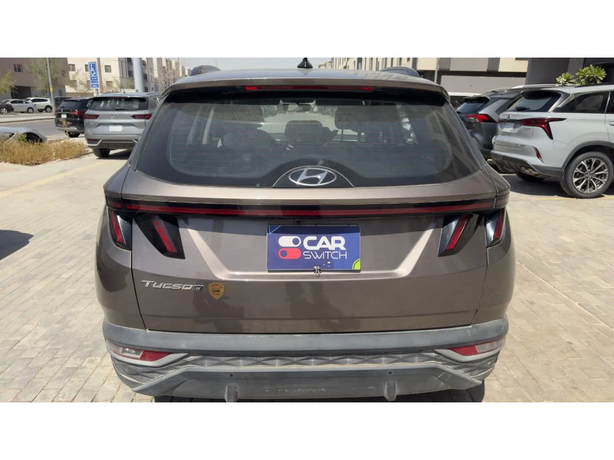 Car image 6