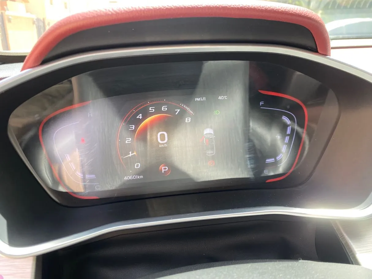 Car image 17