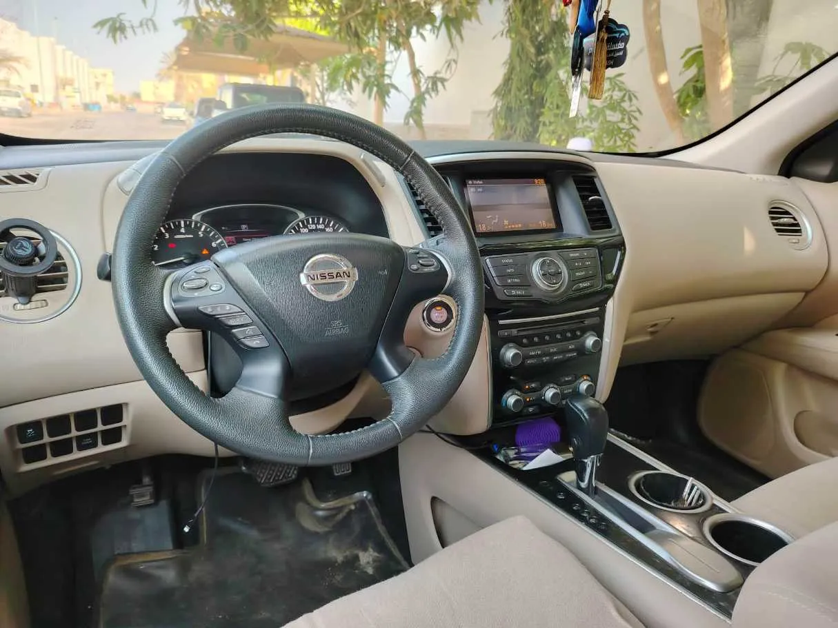 Car image 27