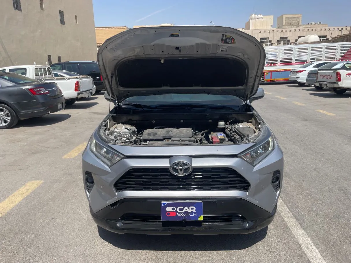 Car image 24