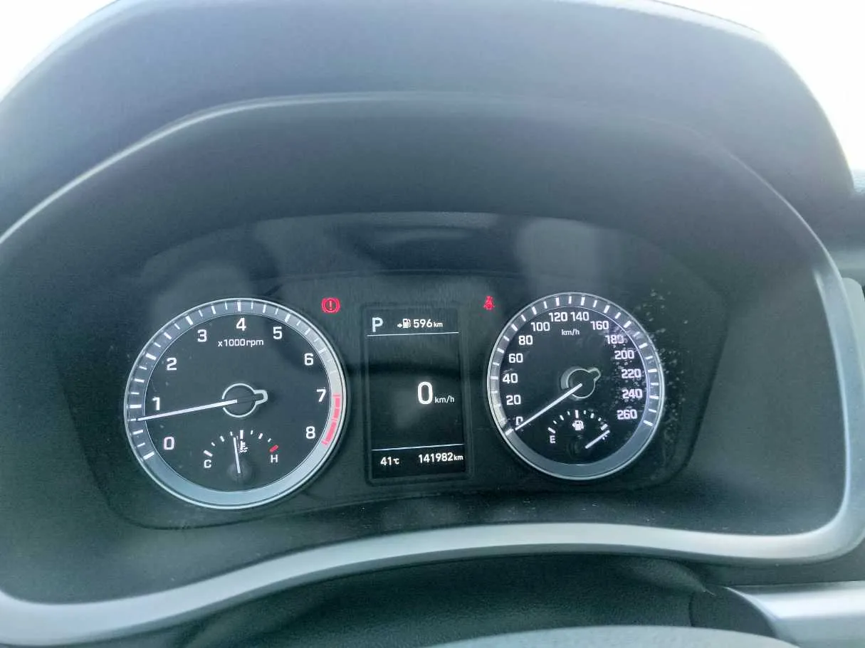Car image 29