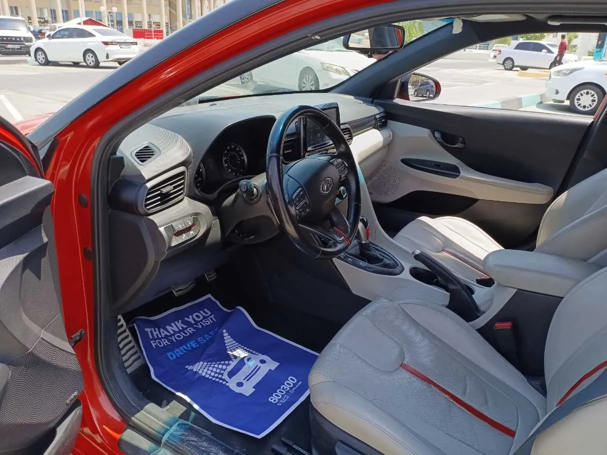 Car image 11