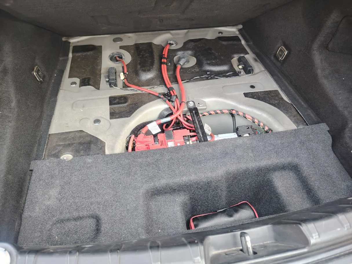 Car image 33