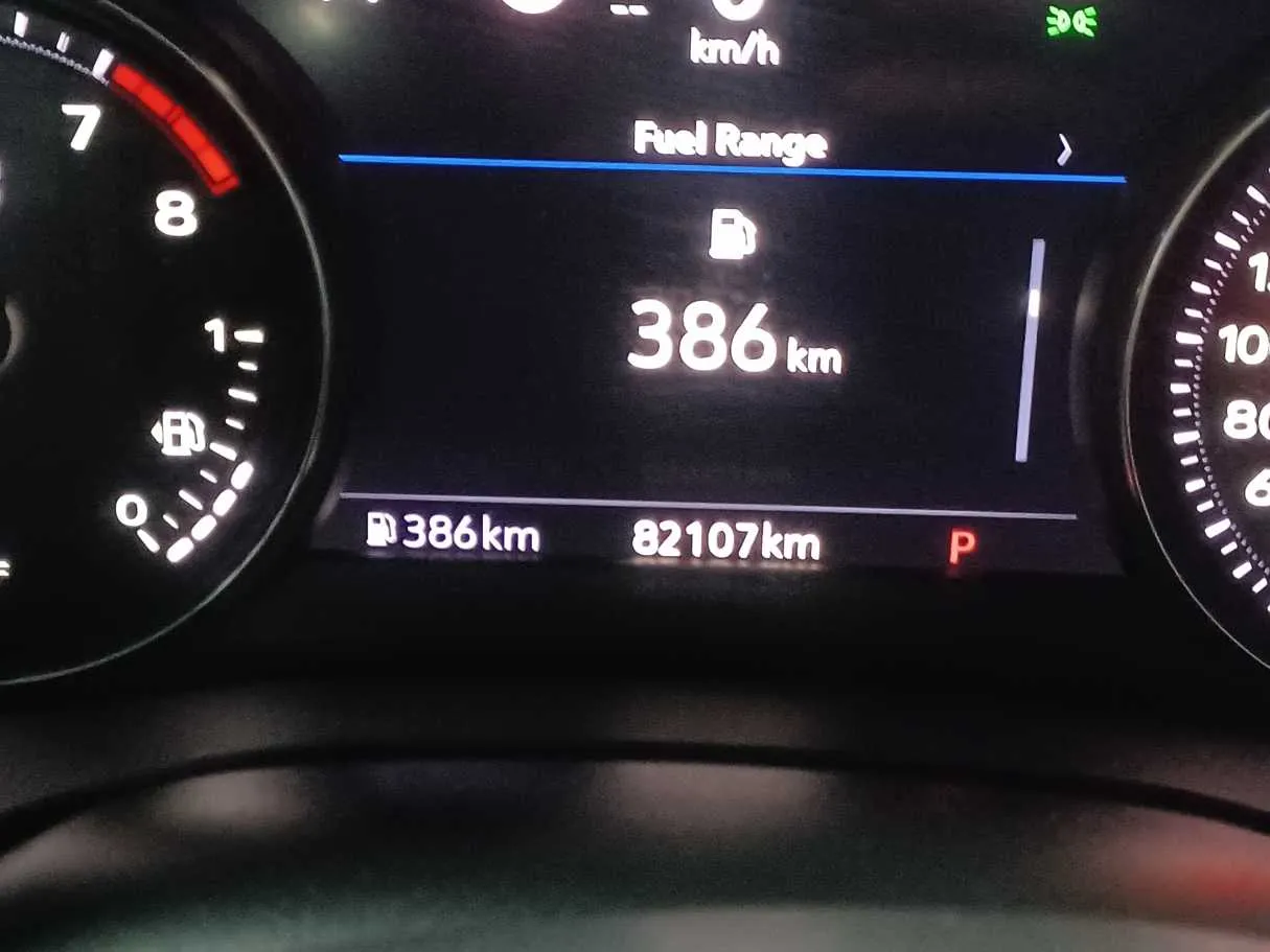 Car image 18