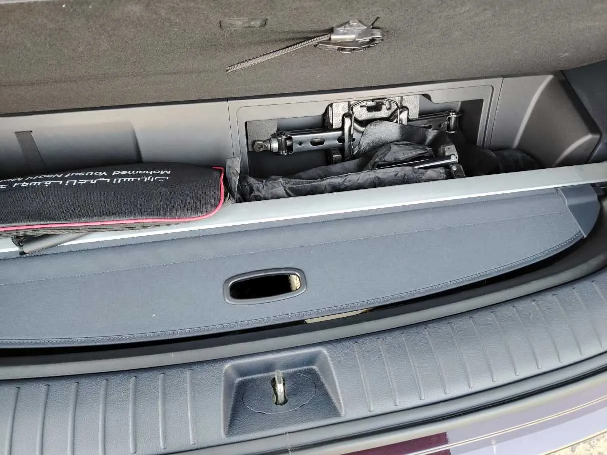 Car image 41