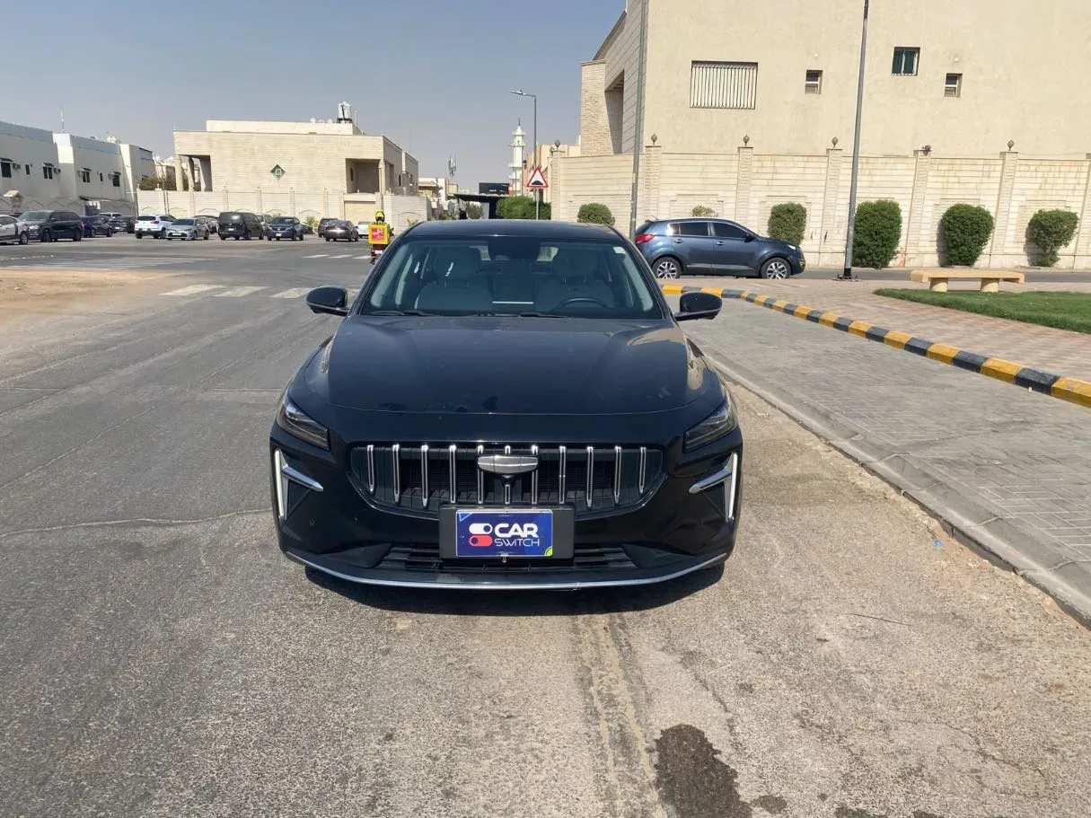 Car image 2