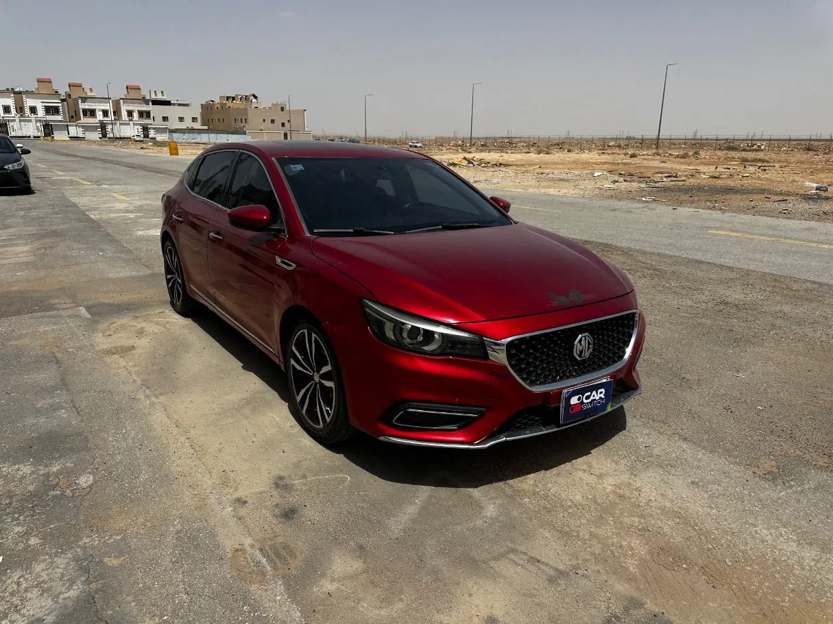 Car image 3