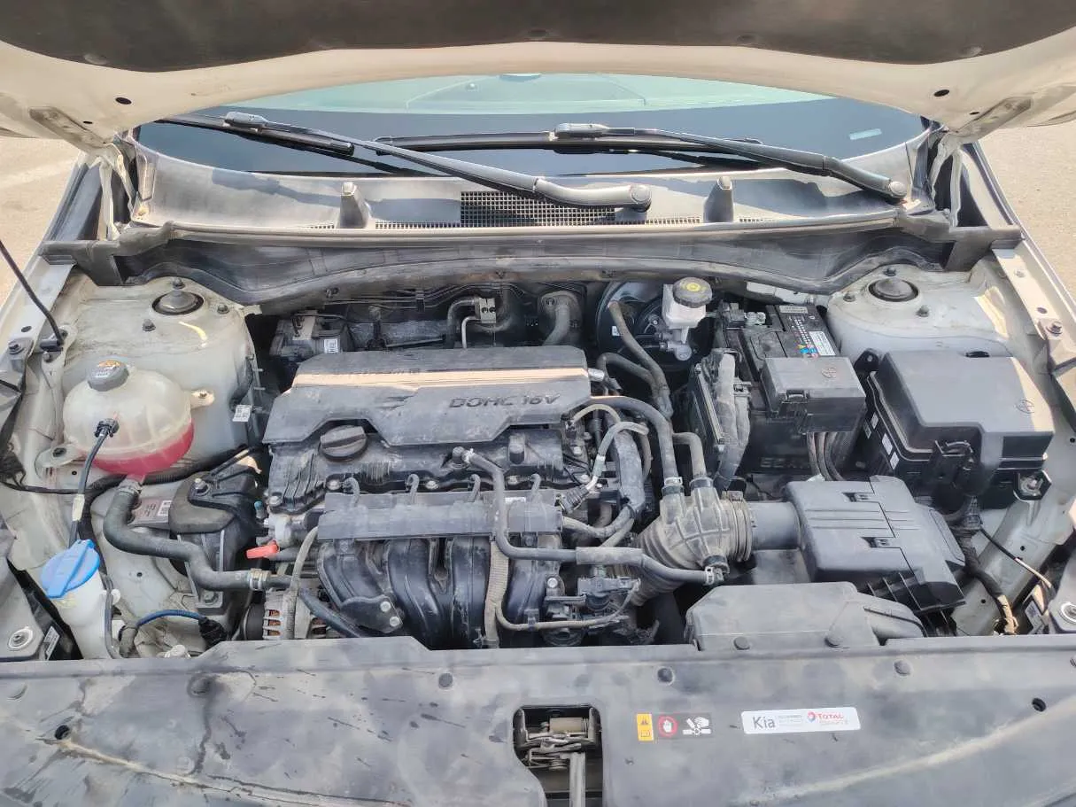 Car image 37