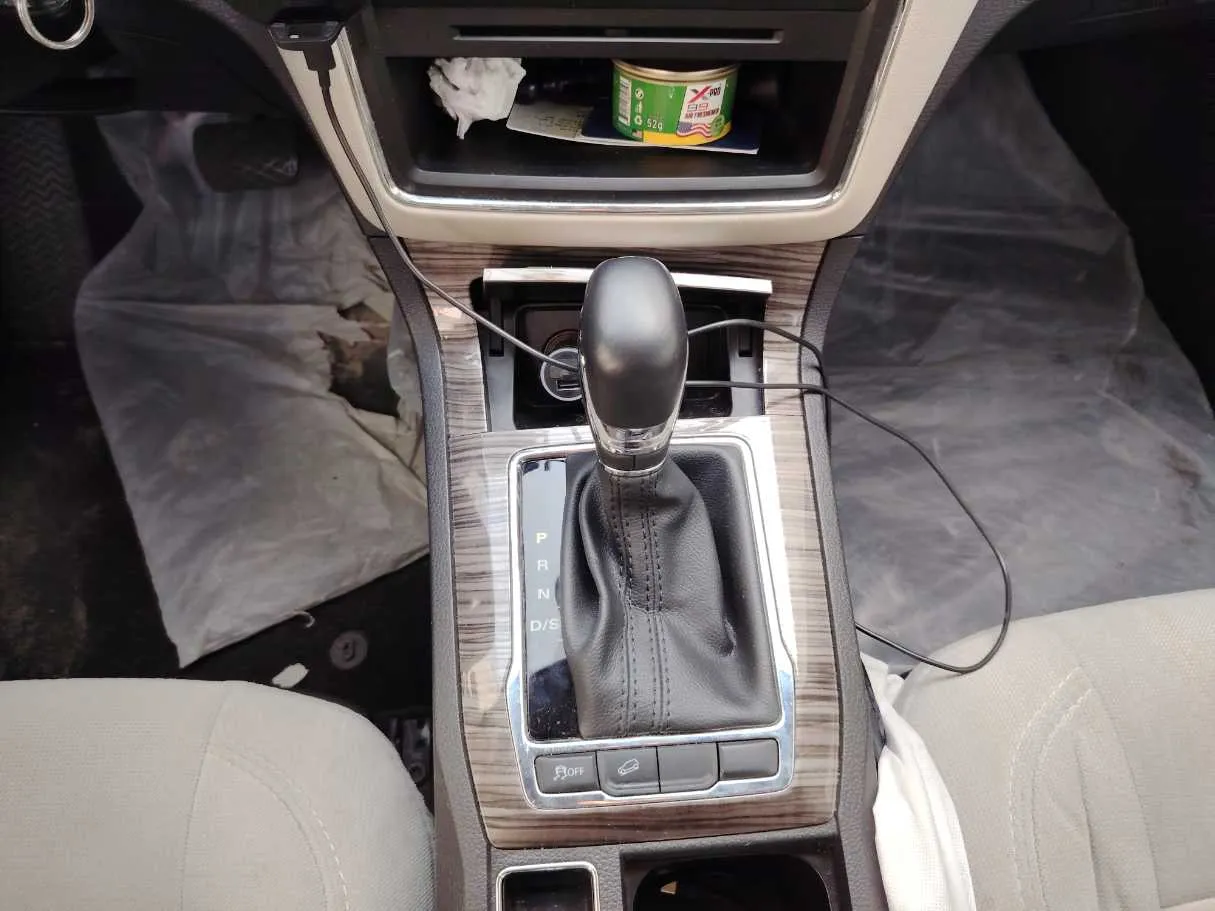 Car image 6