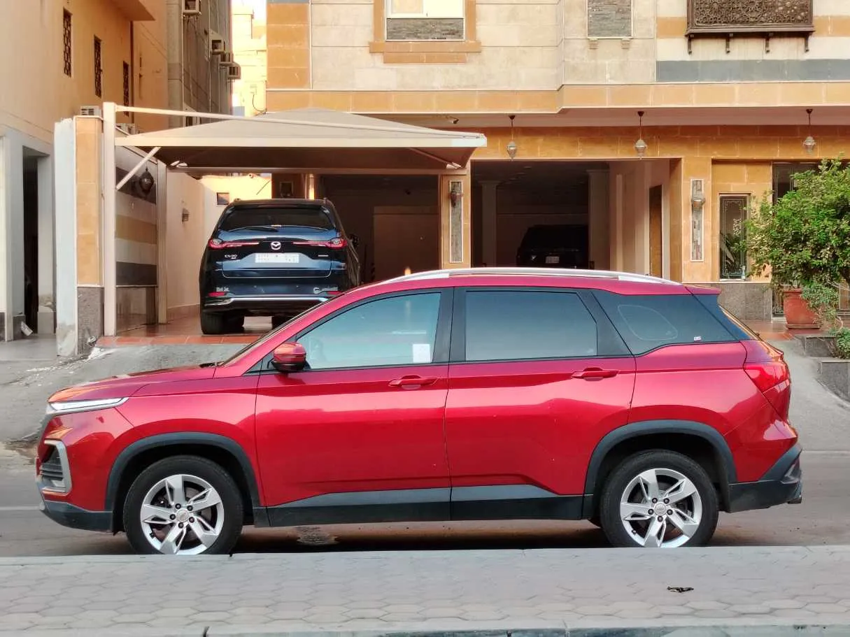 Car image 8