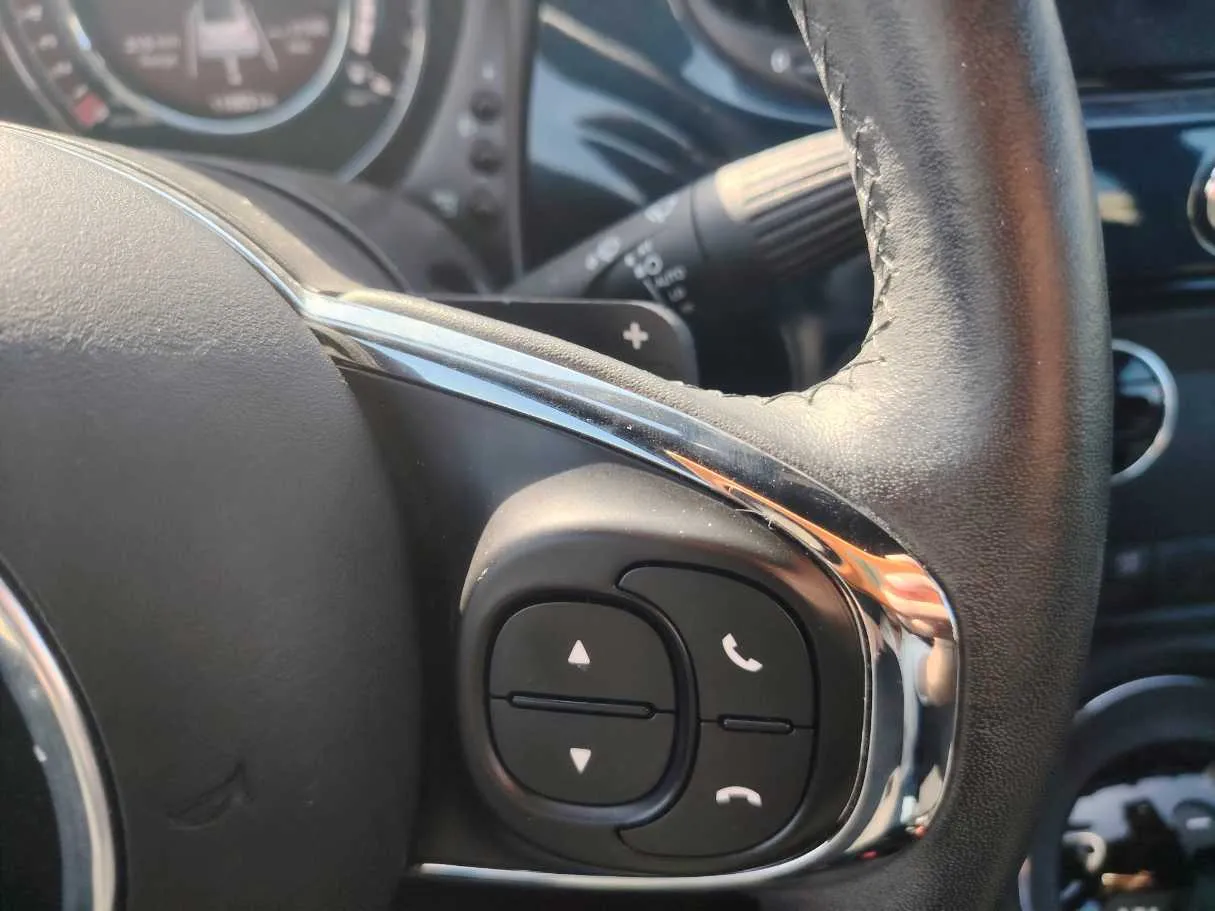Car image 23