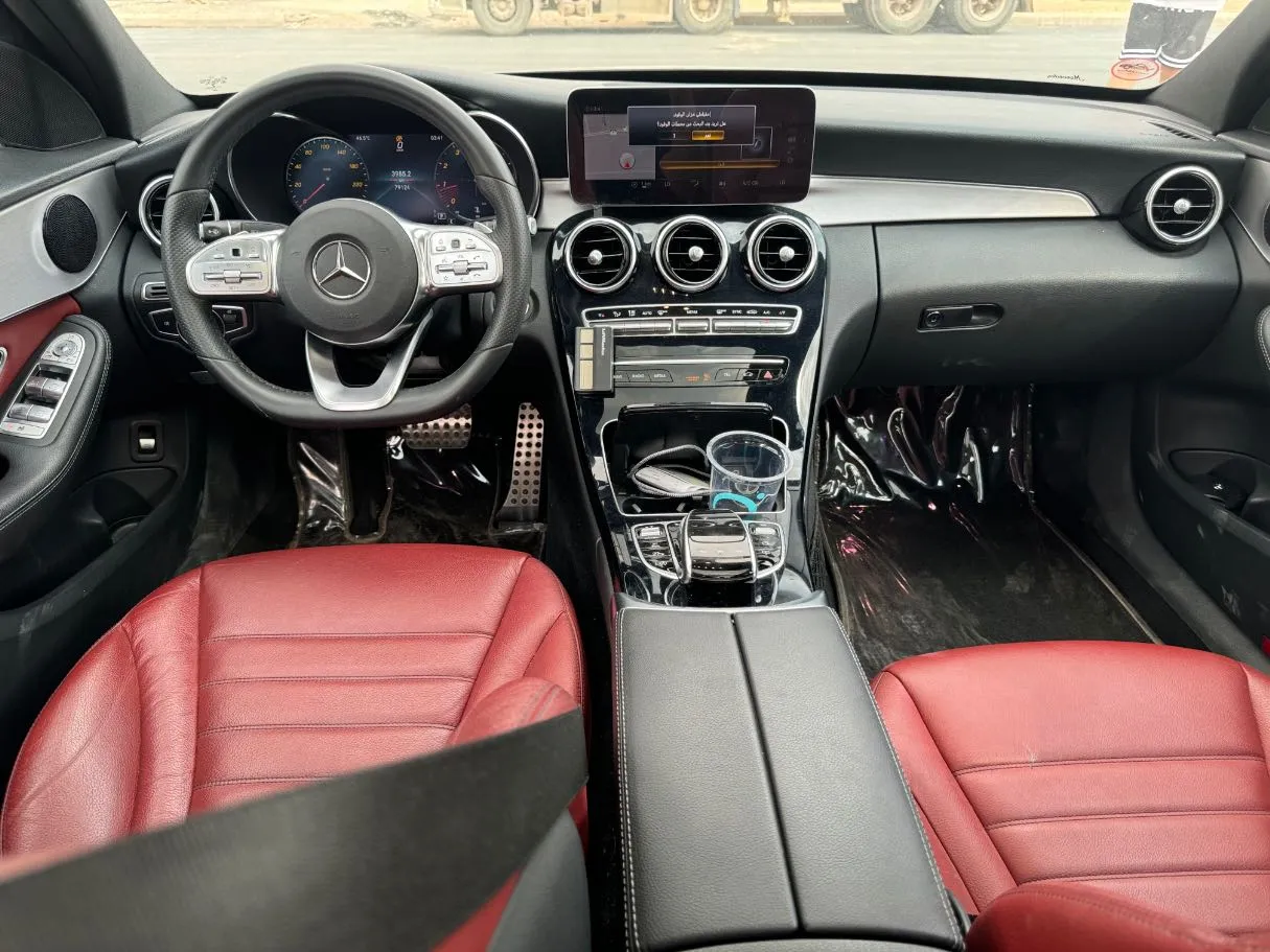 Car image 16