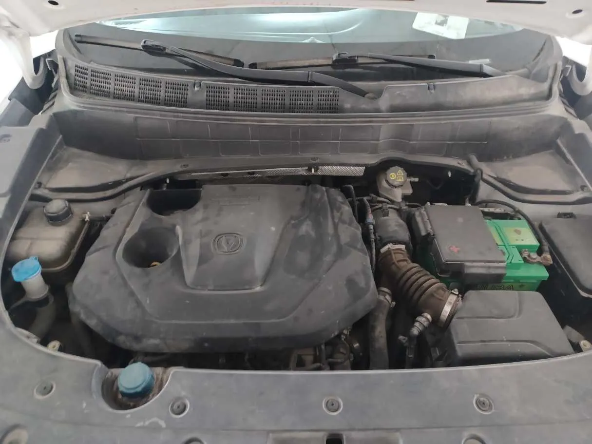 Car image 24