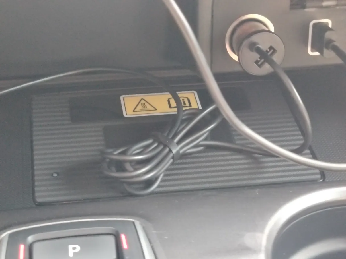 Car image 27