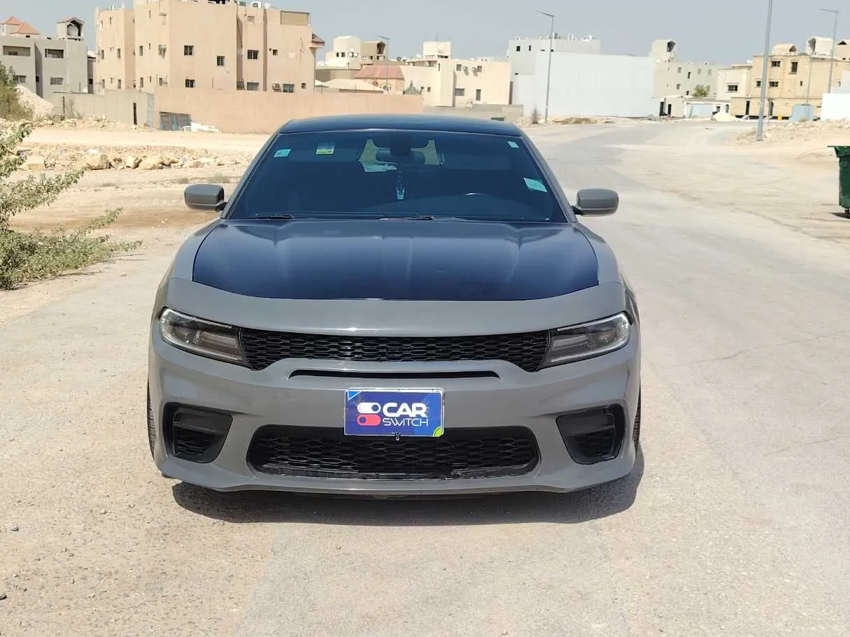 Car image 2