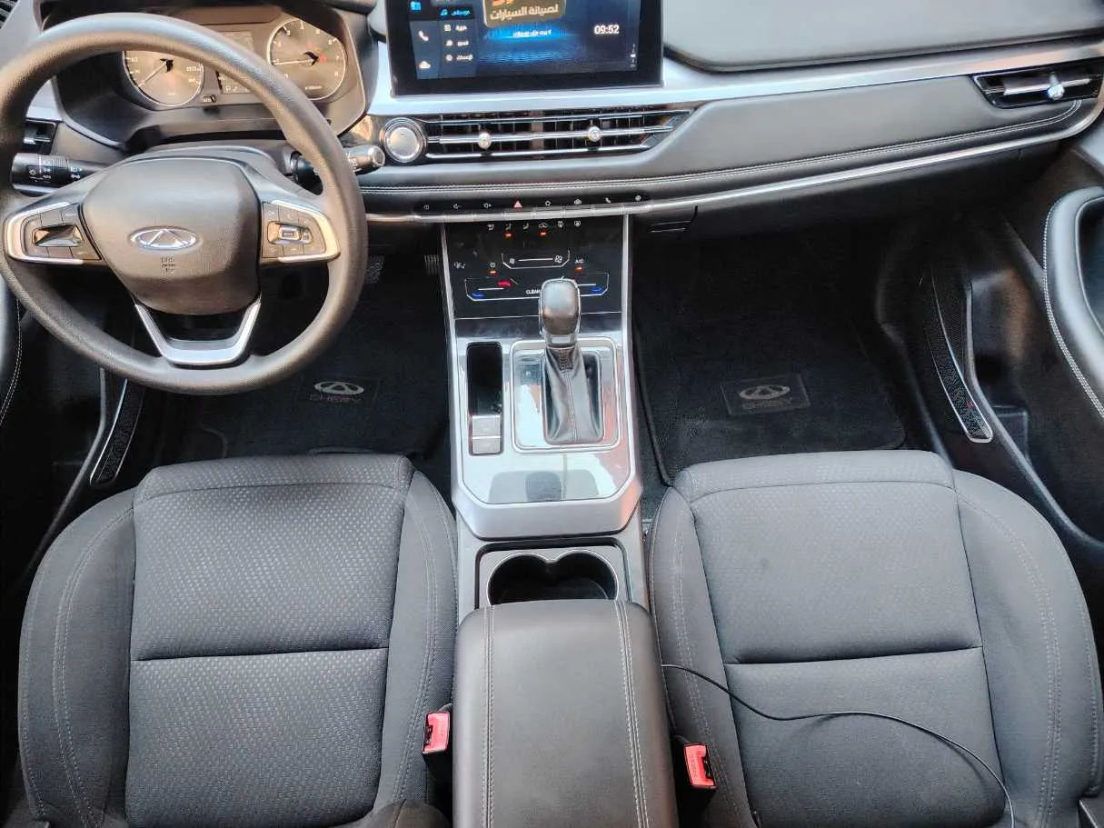 Car image 17