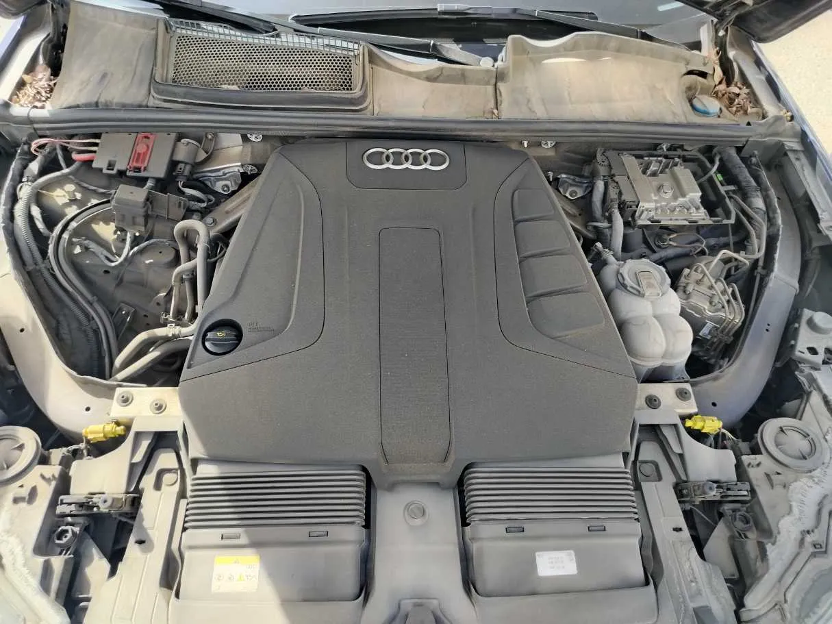 Car image 47