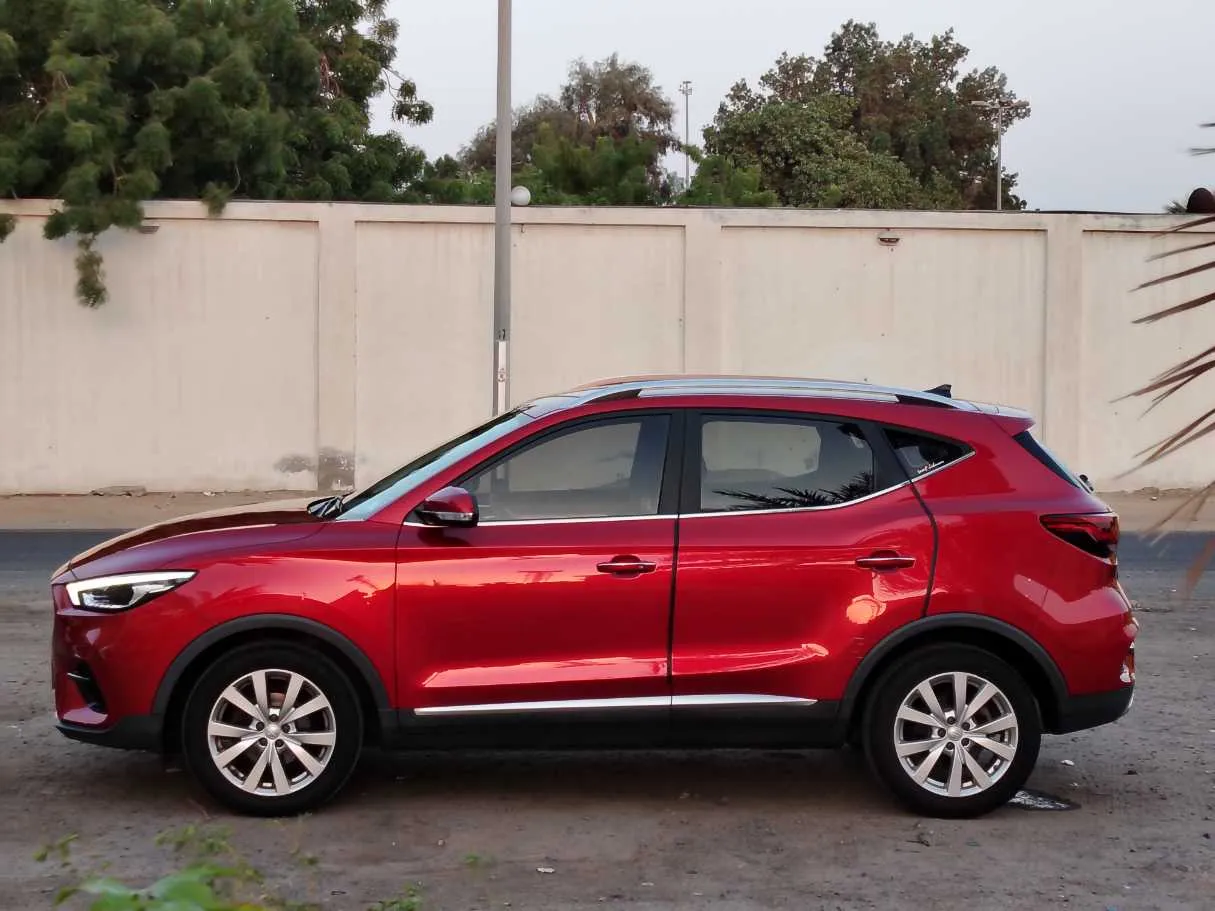 Car image 8