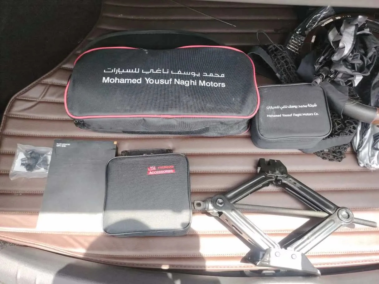 Car image 33