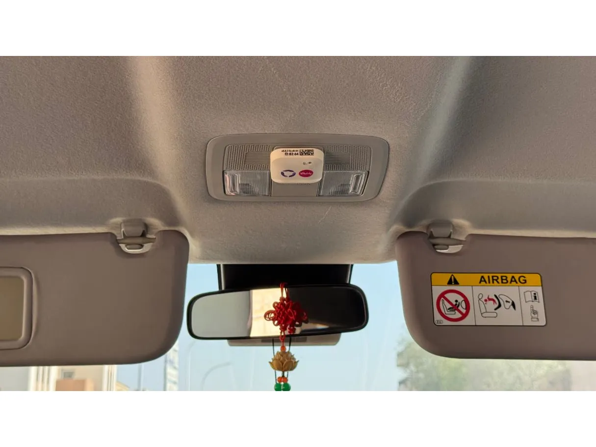 Car image 24