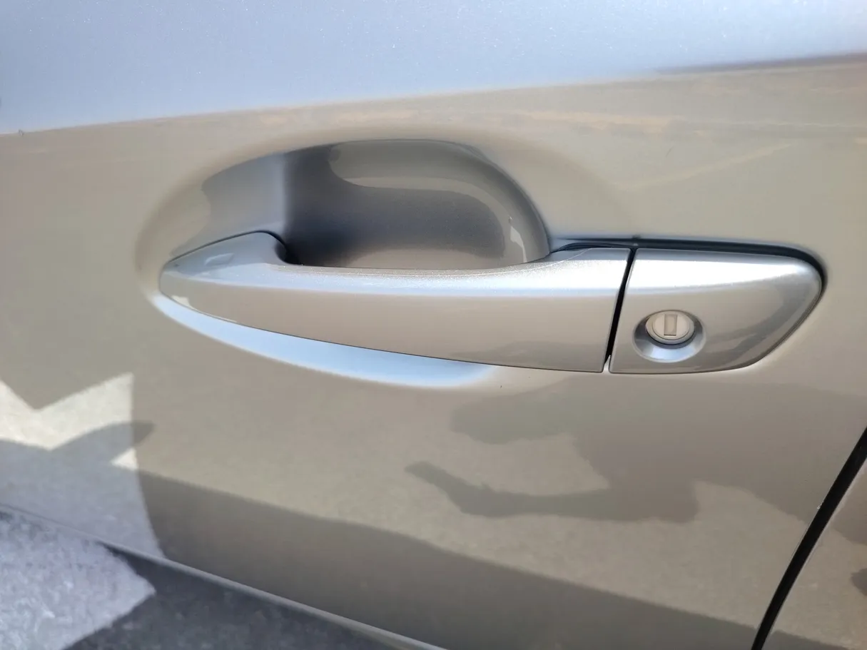 Car image 33