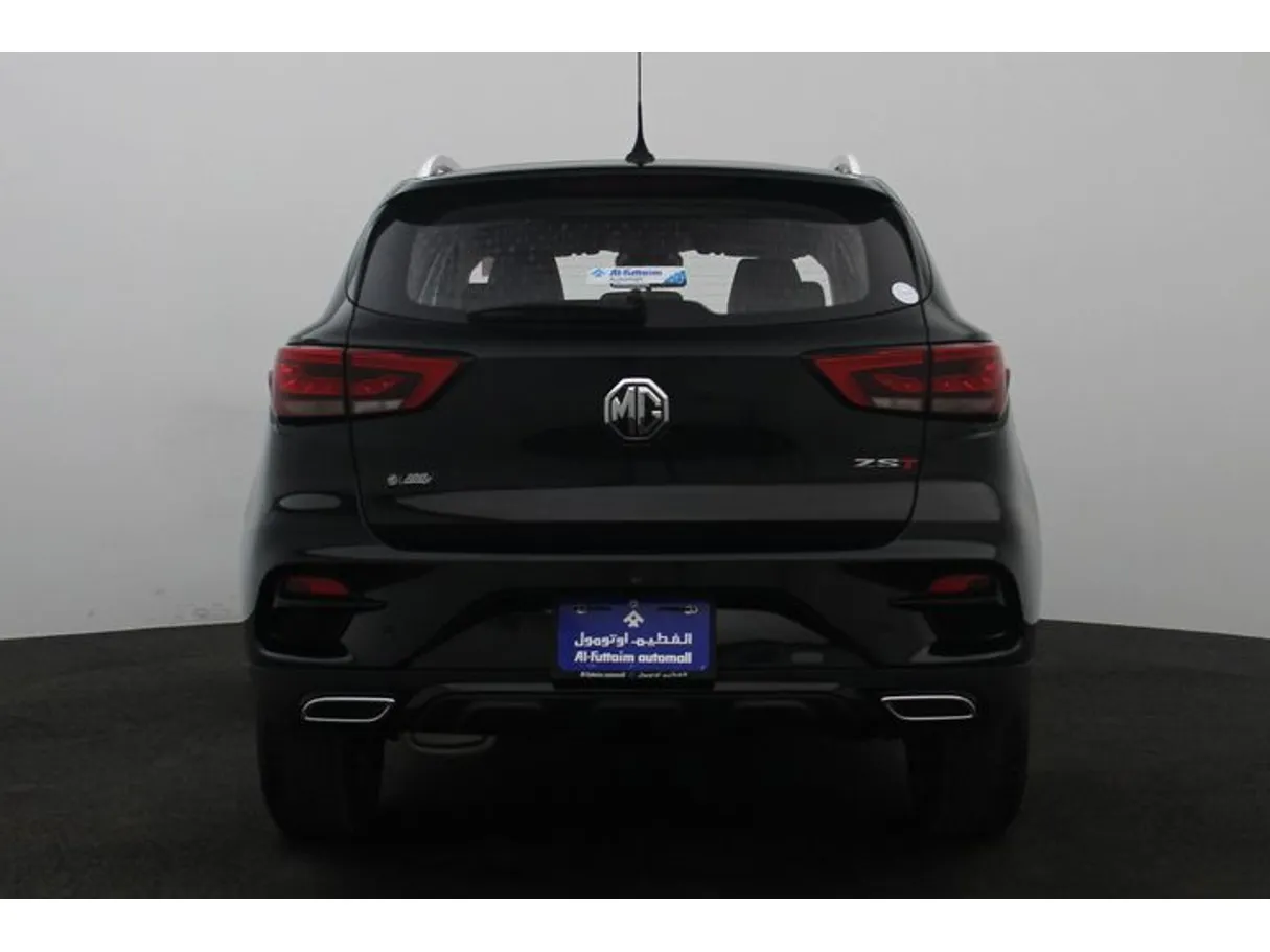 Car image 12
