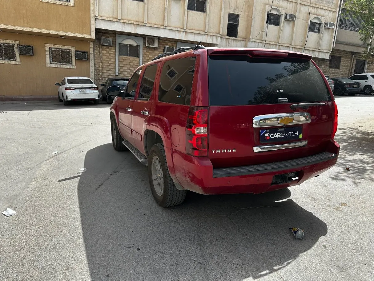 Car image 7