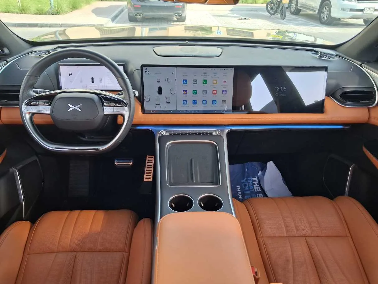 Car image 15