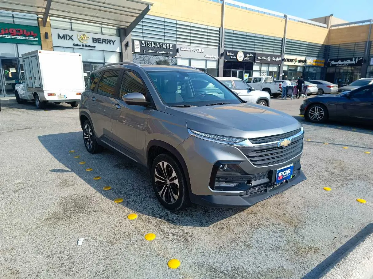 Car image 3