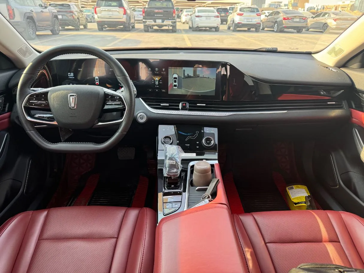 Car image 17
