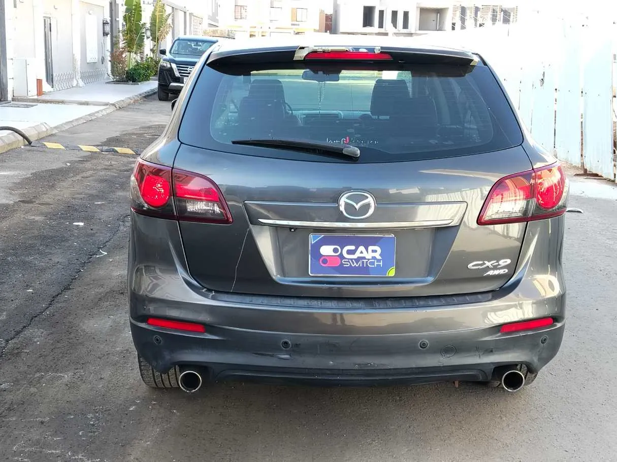 Car image 6