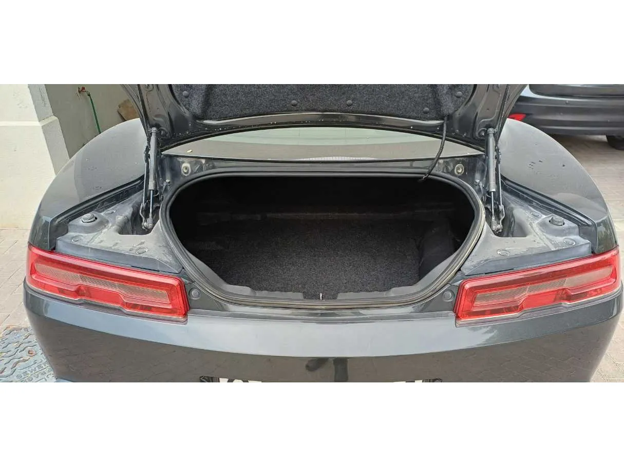 Car image 20