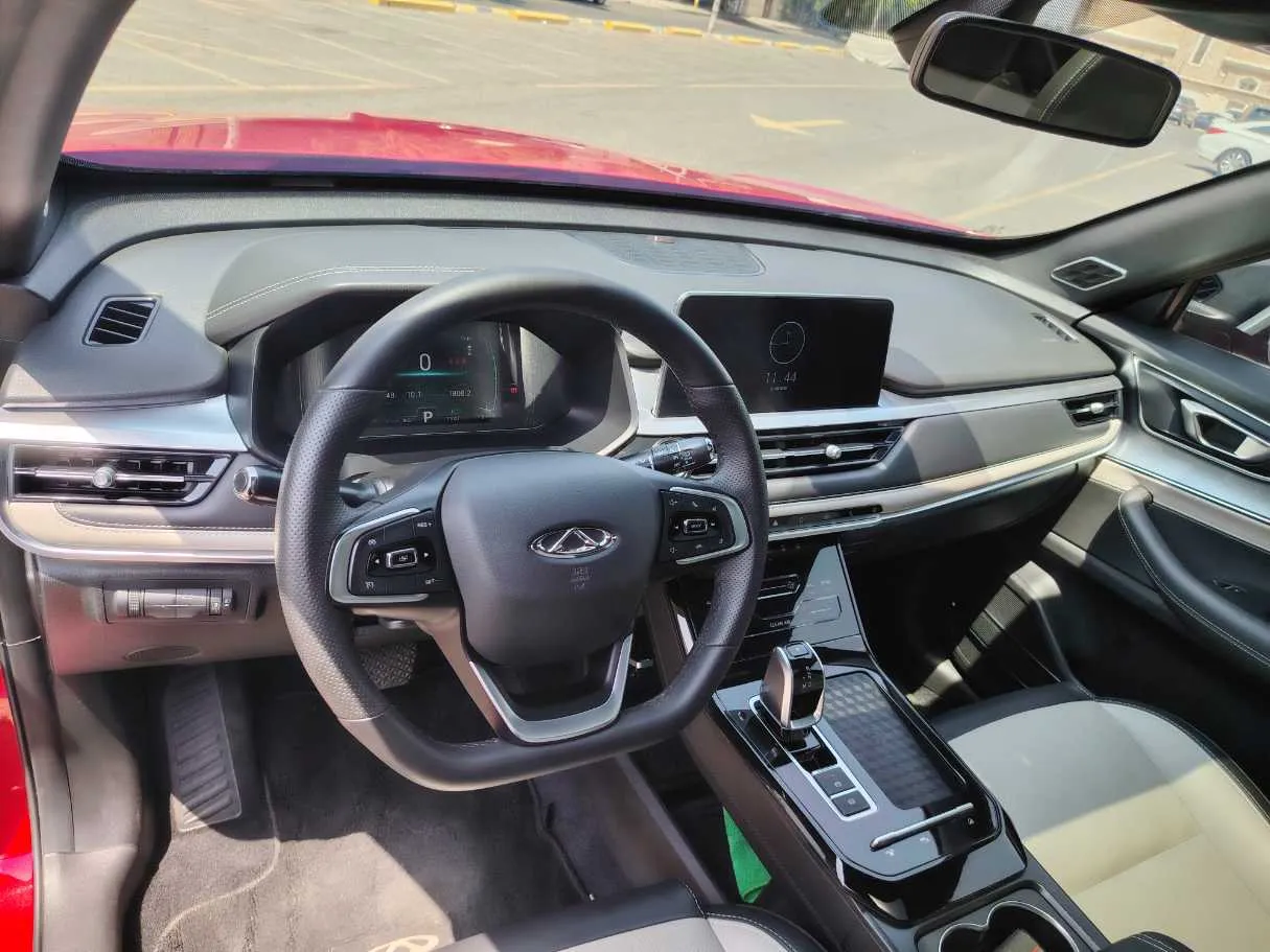 Car image 11