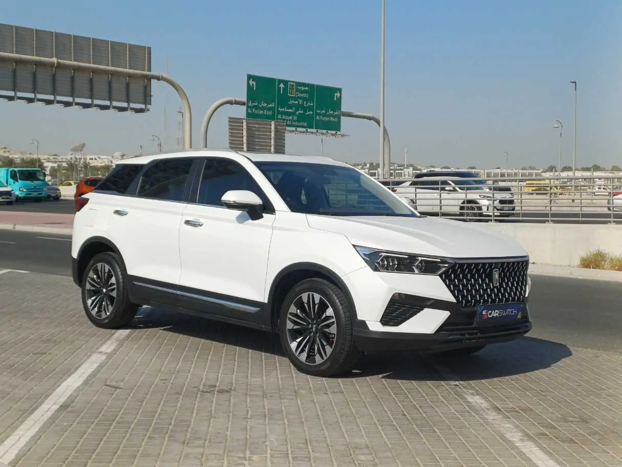 Car image 3