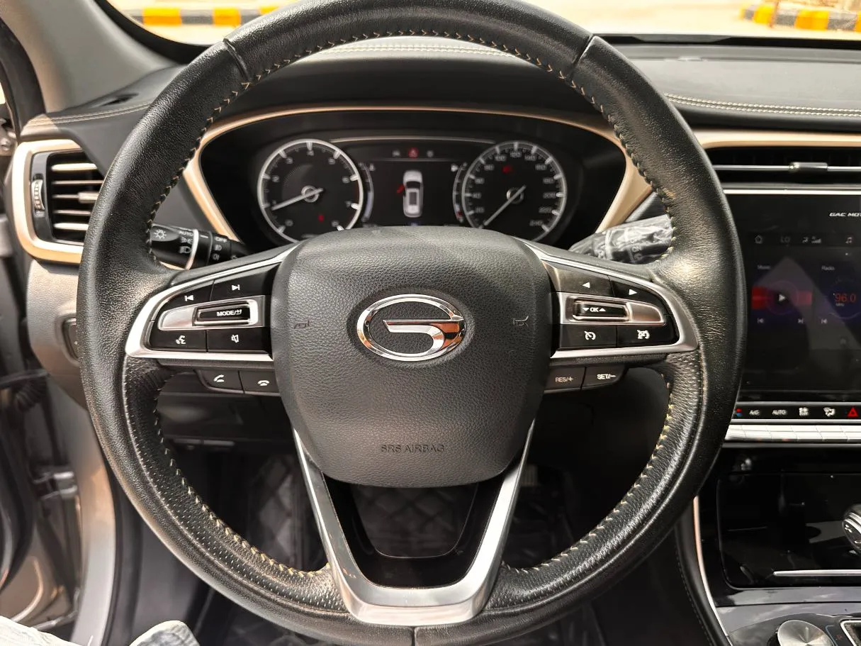 Car image 20