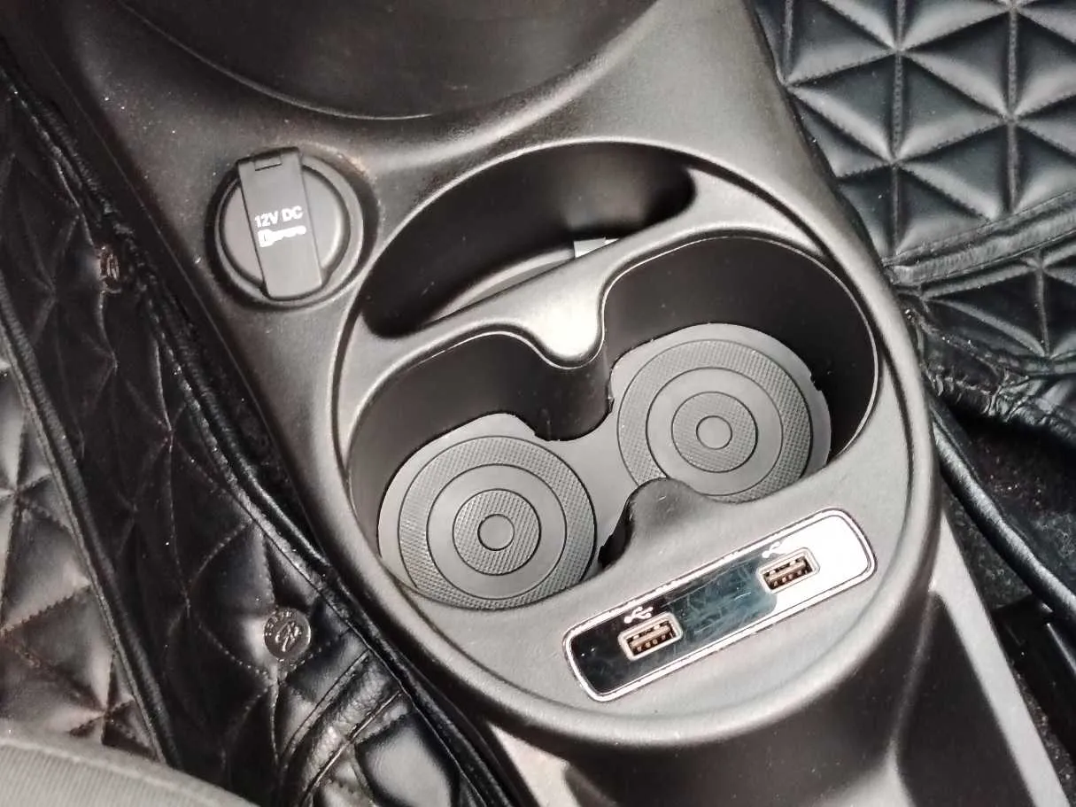 Car image 22