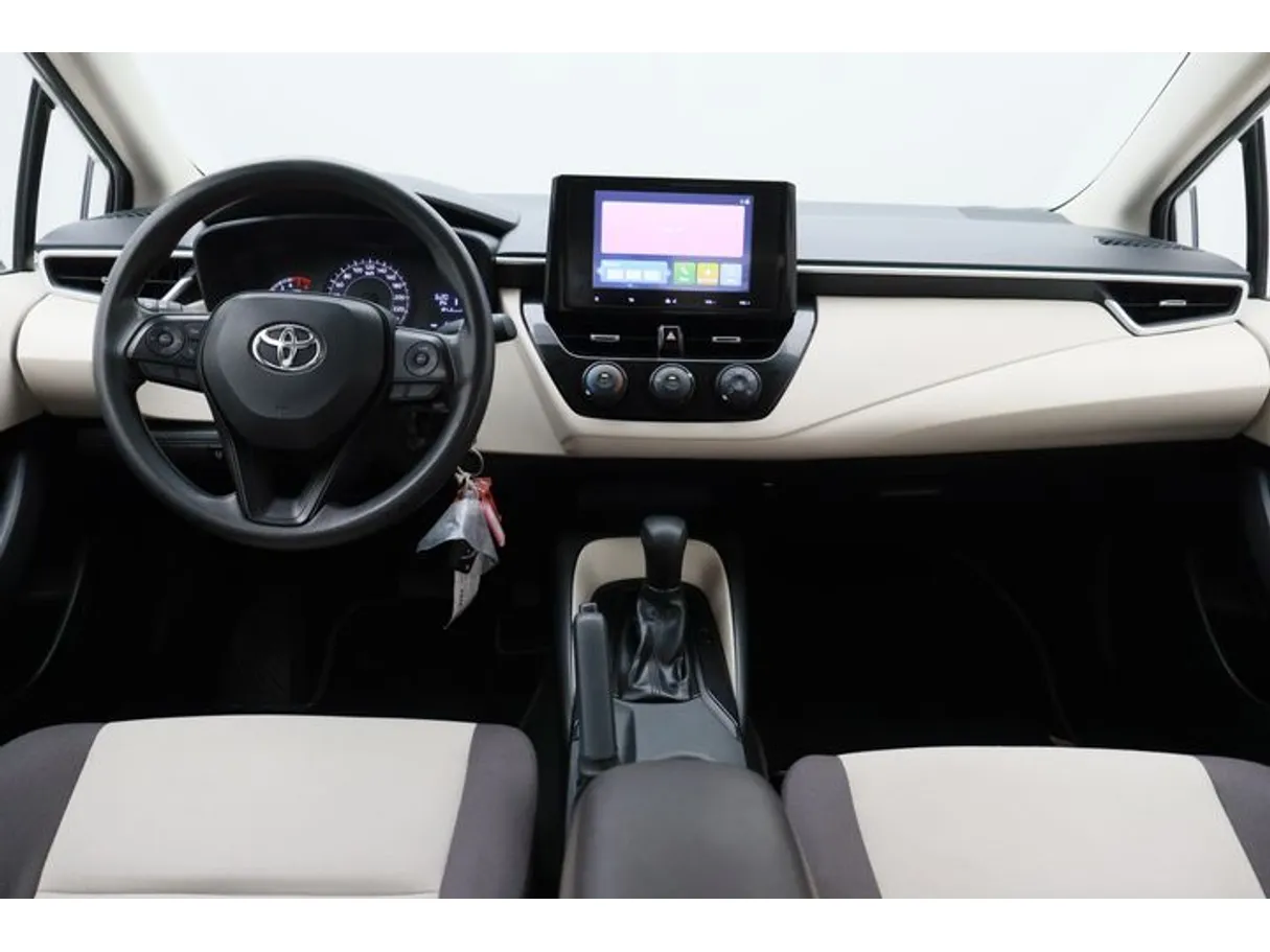 Car image 14