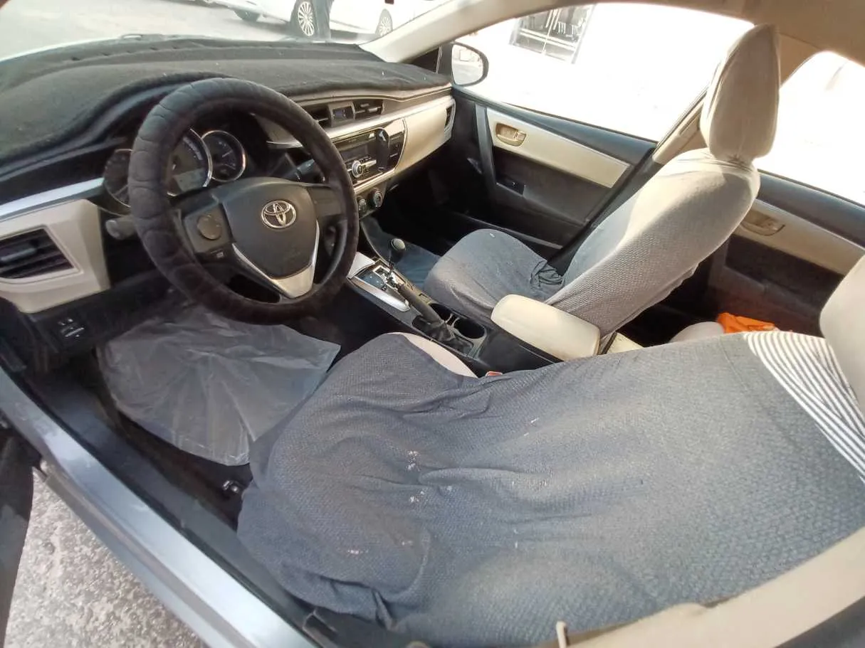 Car image 11