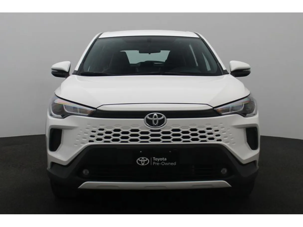 Car image 11