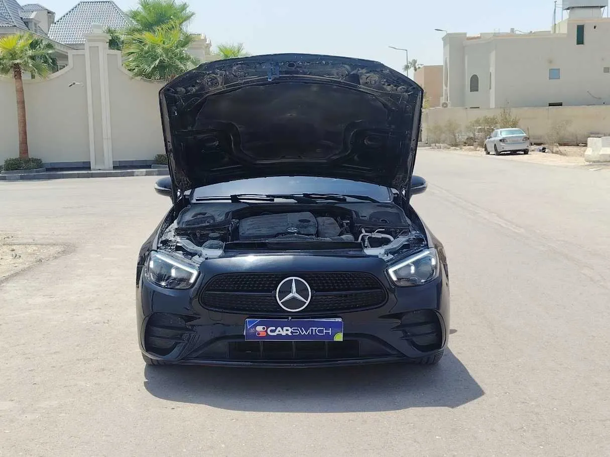 Car image 27